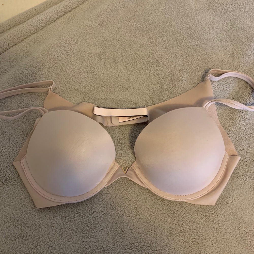 Victoria’s Secret sexy illusions push-up bra